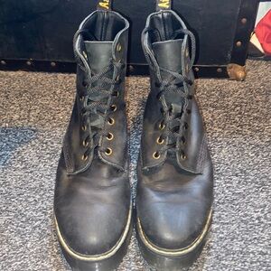 Dr. Martens Shriver Hi Women’s Wyoming Leather Heeled Boots